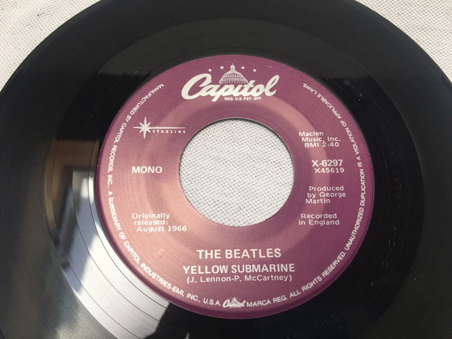 45 Vinyl Record Capital The Beatles X-6297 MONO Yellow Submarine / Eleanor Rigby [Photo 2]