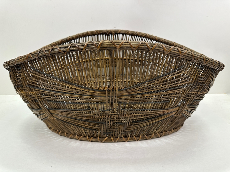 Large Woven Basket 22.5'W X 13'D X 10'H [Photo 2]