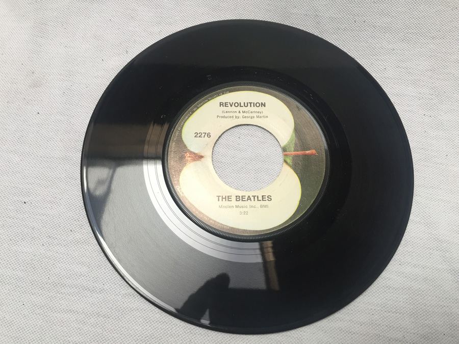 45 Vinyl Record Capital The Beatles 2276 Hey Jude / Revolution [Photo 3]