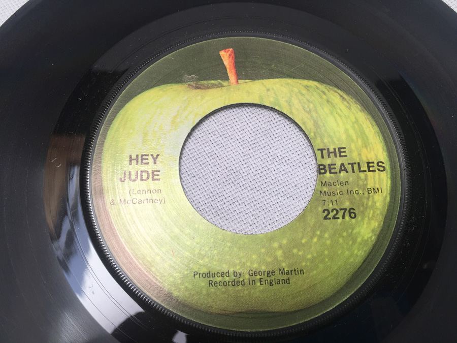45 Vinyl Record Capital The Beatles 2276 Hey Jude / Revolution [Photo 2]