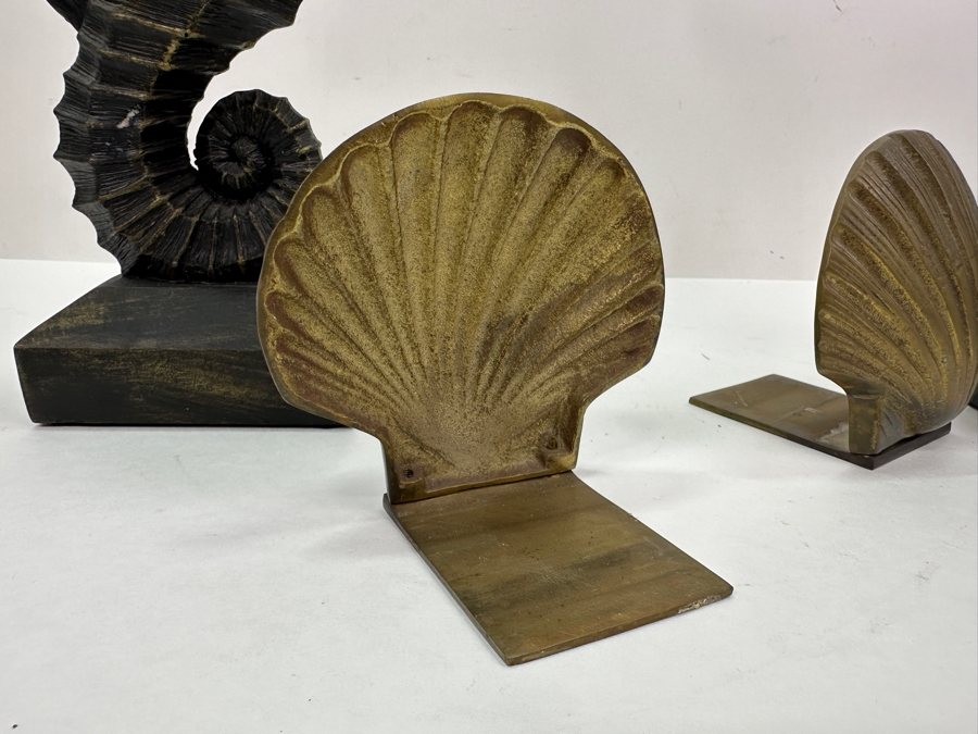 Pair Of Z Gallerie Seahorse Decor 12'H And Brass Shell Bookends [Photo 4]