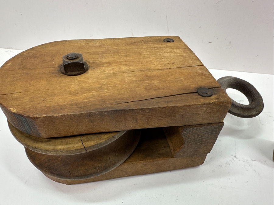 Old Wooden Plane 10.5'W & Pulley [Photo 5]