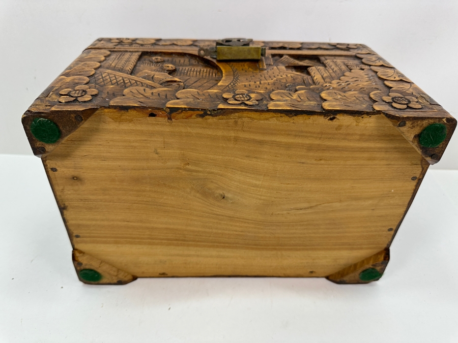 Vintage Hand Carved Chinese Box 12'W X 7.5'D X 7.5'H [Photo 9]