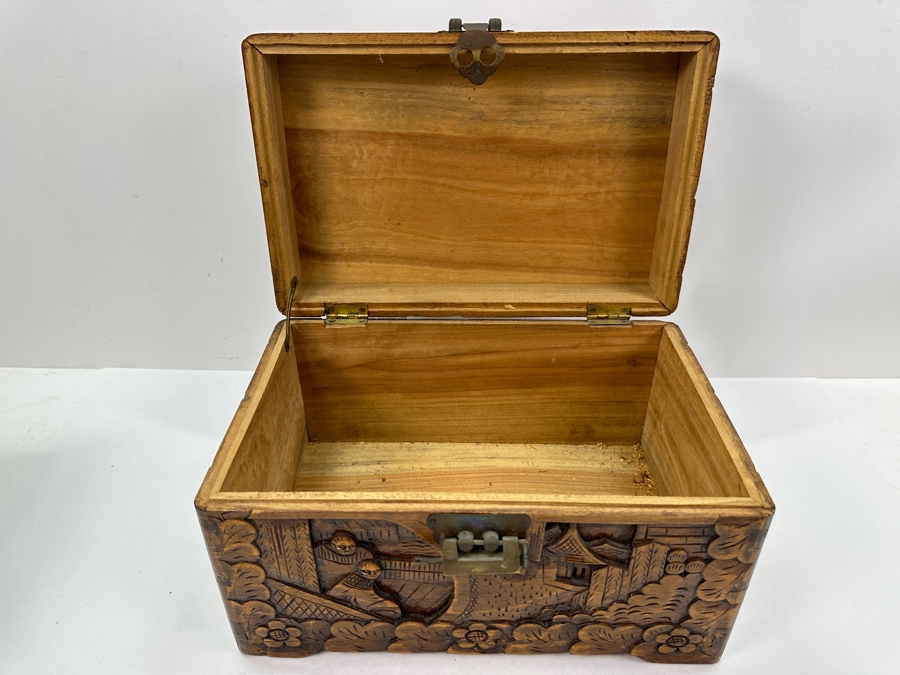 Vintage Hand Carved Chinese Box 12'W X 7.5'D X 7.5'H [Photo 10]