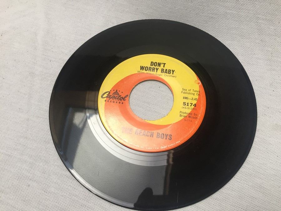 45 Vinyl Record Capital The Beach Boys 5174 I Get Around / Don't Worry Baby