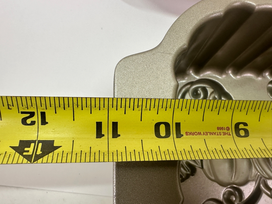 Set of (2) Vintage Nordic Ware Baking Molds 16' W [Photo 11]