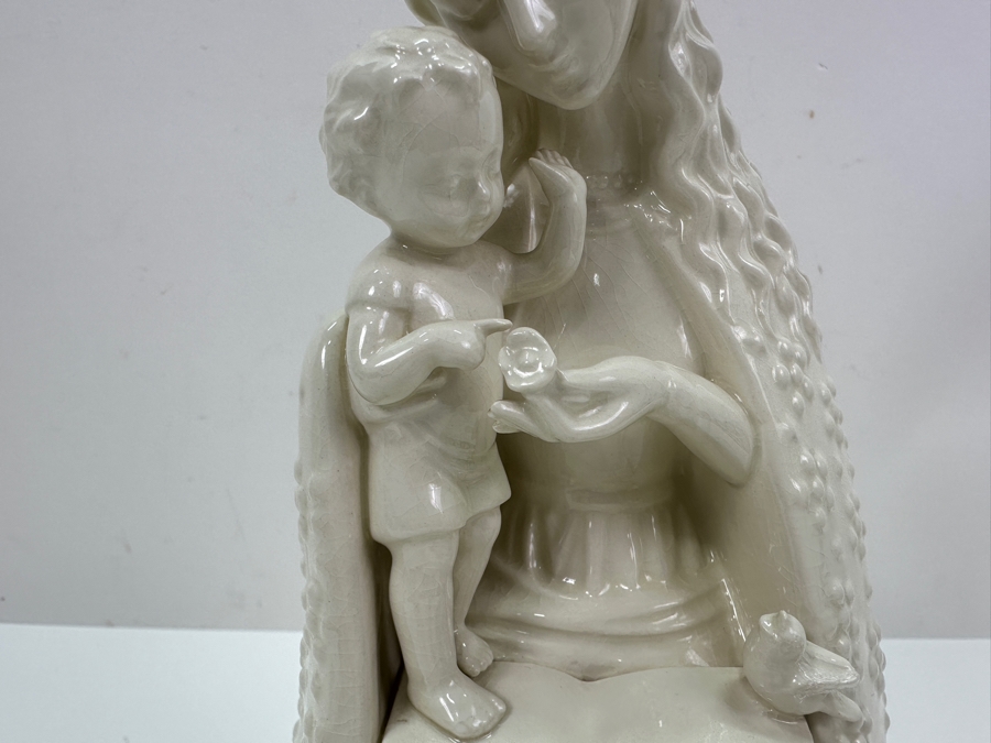 Hummel Flower Madonna German Porcelain Figurine 11' H [Photo 3]