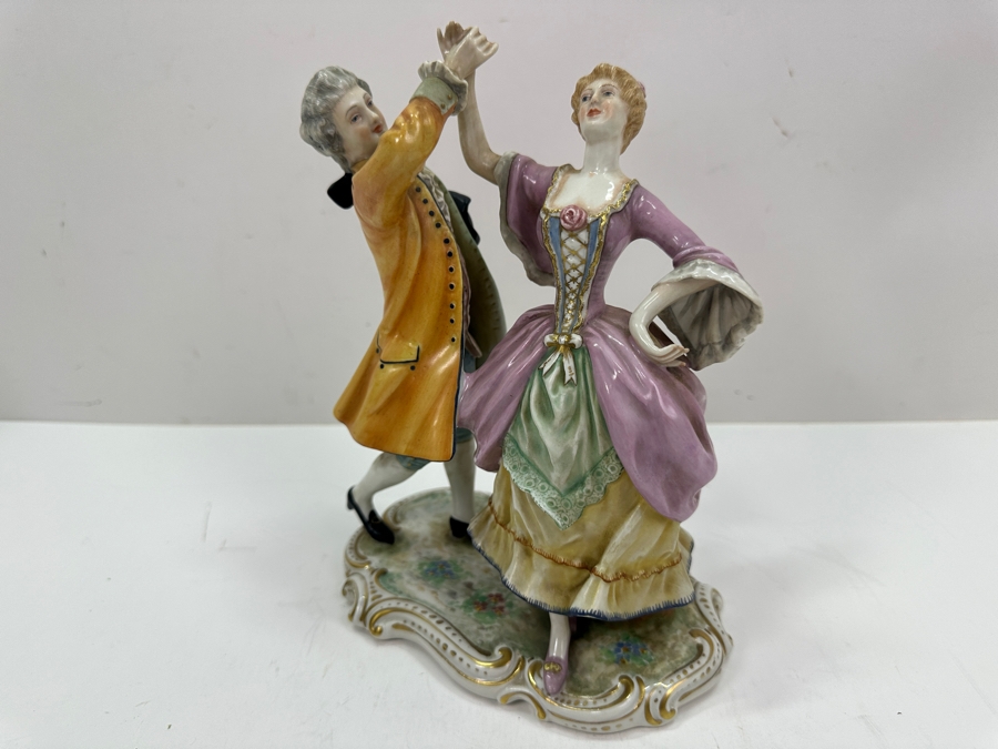 Vintage Hand Painted Italian Capodimonte Porcelain Figurine 8.5'H [Photo 2]