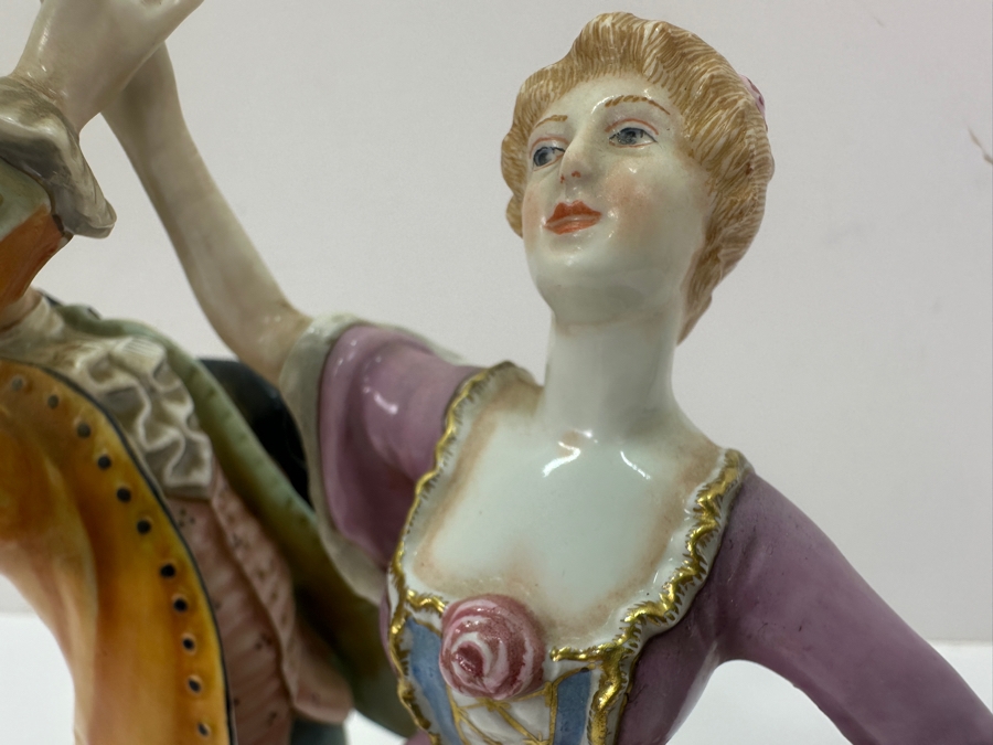 Vintage Hand Painted Italian Capodimonte Porcelain Figurine 8.5'H [Photo 3]
