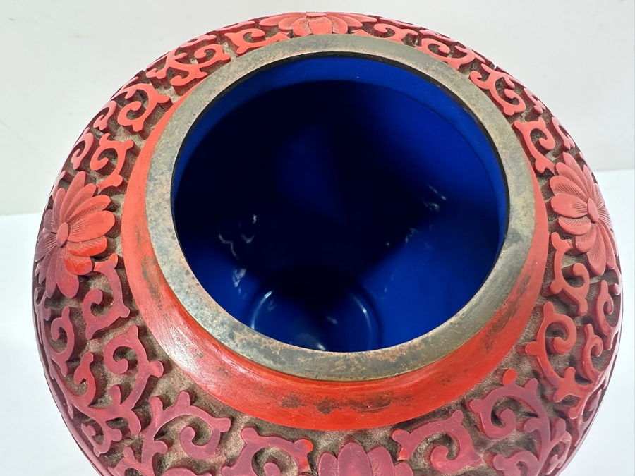 Vintage Chinese Hand Carved Cinnabar Lidded Jar With Wooden Stand 6.5'H [Photo 12]