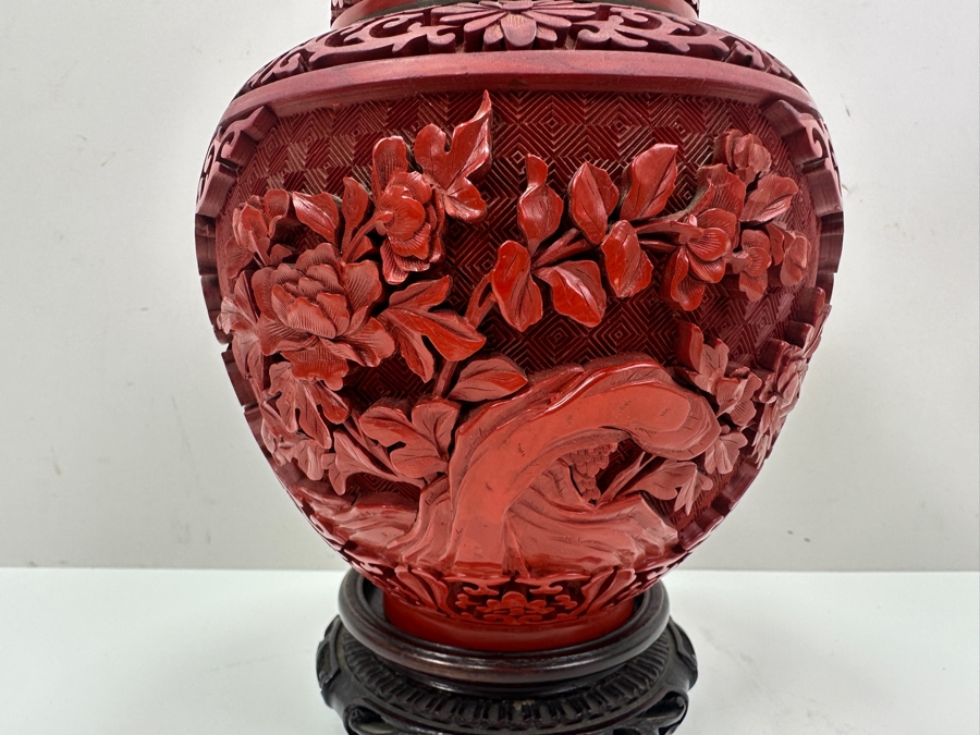 Vintage Chinese Hand Carved Cinnabar Lidded Jar With Wooden Stand 6.5'H [Photo 8]