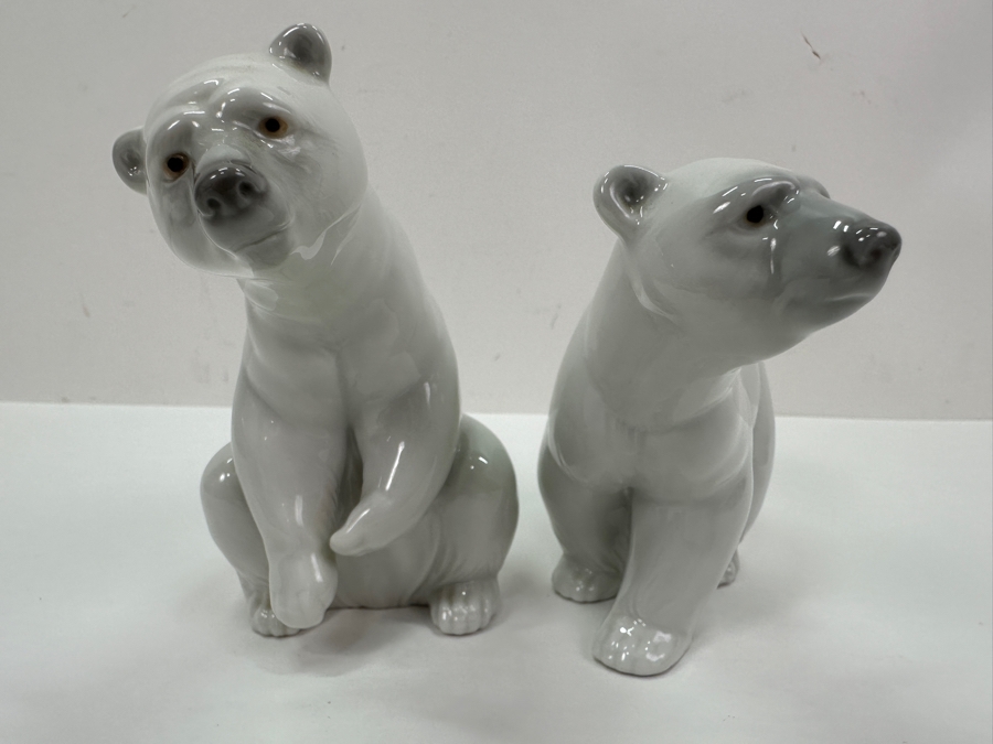 Pair of Lladro Porcelain Polar Bear Figurines Model #1207 and Model #1208 5' H [Photo 3]