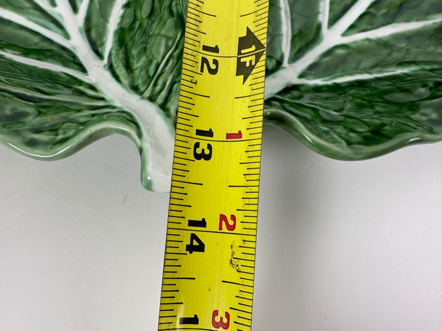 Vintage Bordallo Pinherio Cabbage Leaf Platter 14' x 13.5' [Photo 7]