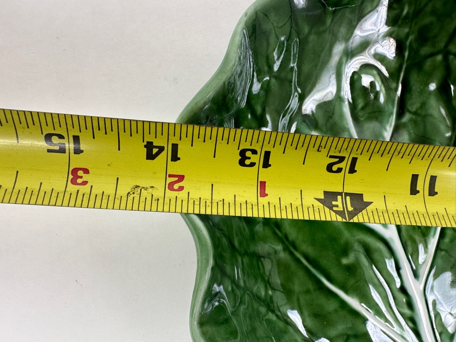 Vintage Bordallo Pinherio Cabbage Leaf Platter 14' x 13.5' [Photo 6]