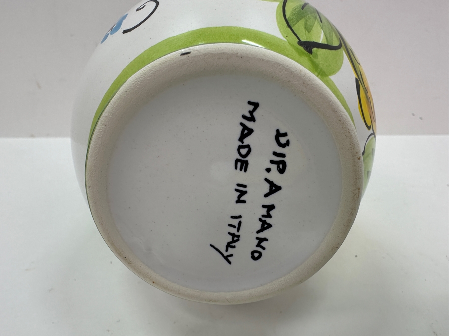 Small Hand Painted Italian 9'W Dish With Matching 5.5'H Pitcher [Photo 6]