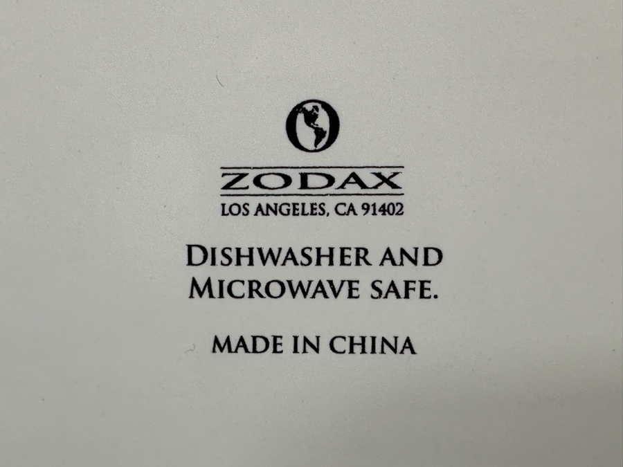 Zodax White Seashell Plates: (6) X 11.5' & (6) X 9.5' [Photo 5]