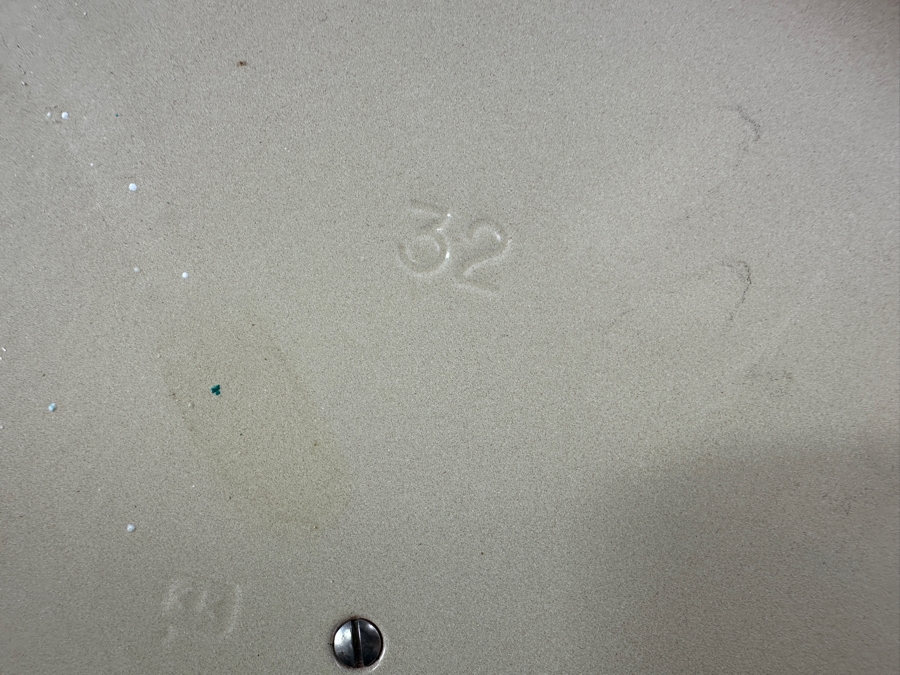 Le Creuset Round Cast Iron Soup Pot 32 France 15.5' x 6.5'  [Photo 7]