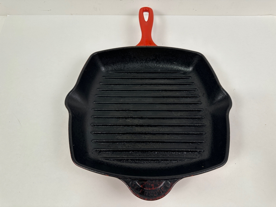 Le Creuset Signature Square Cast Iron Skillet Grill 17' x 11.5'  [Photo 3]