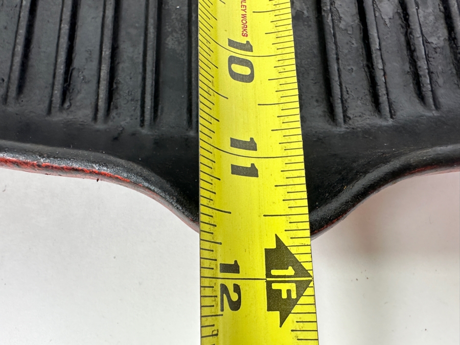 Le Creuset Signature Square Cast Iron Skillet Grill 17' x 11.5'  [Photo 7]