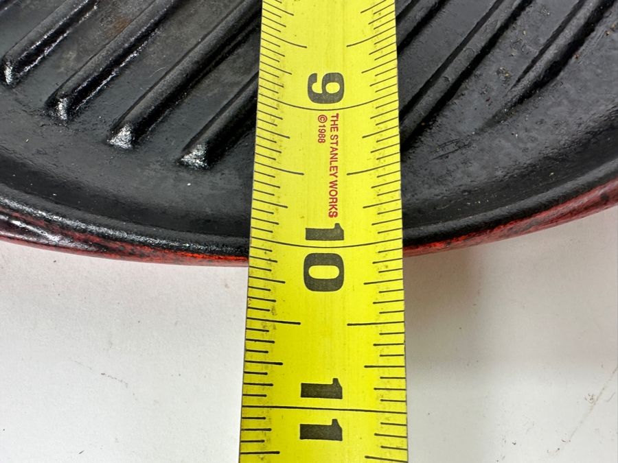 Le Creuset Cast Iron Round Grill 12.5' x 10' [Photo 7]