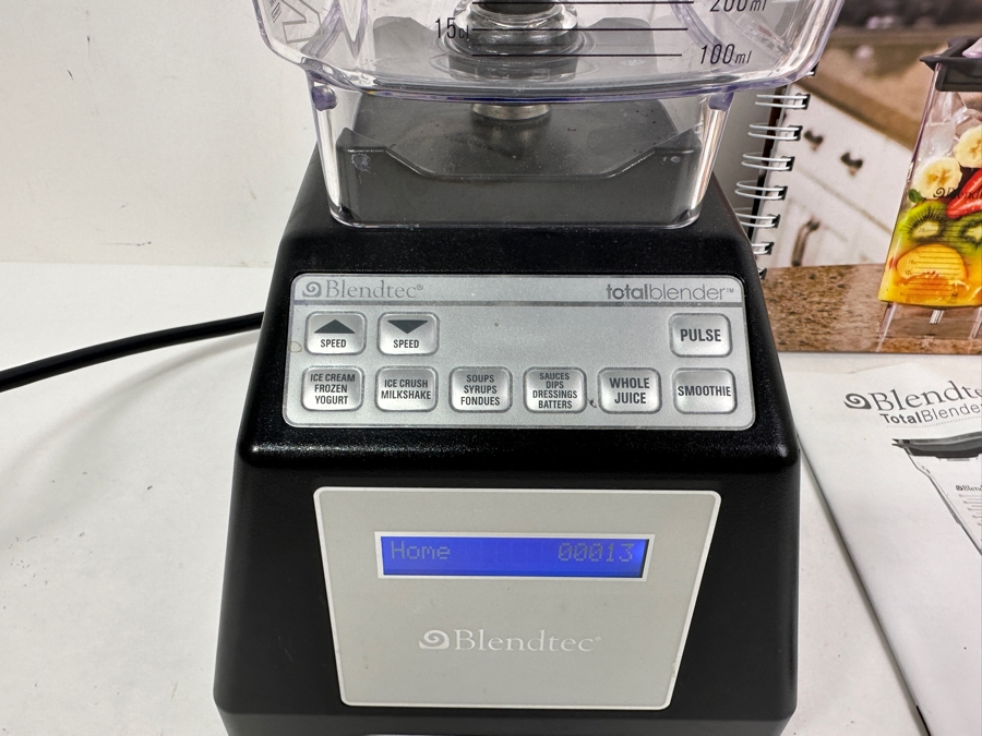 Blendtech ES3 Total Blender with Recipe Book and Manual [Photo 4]