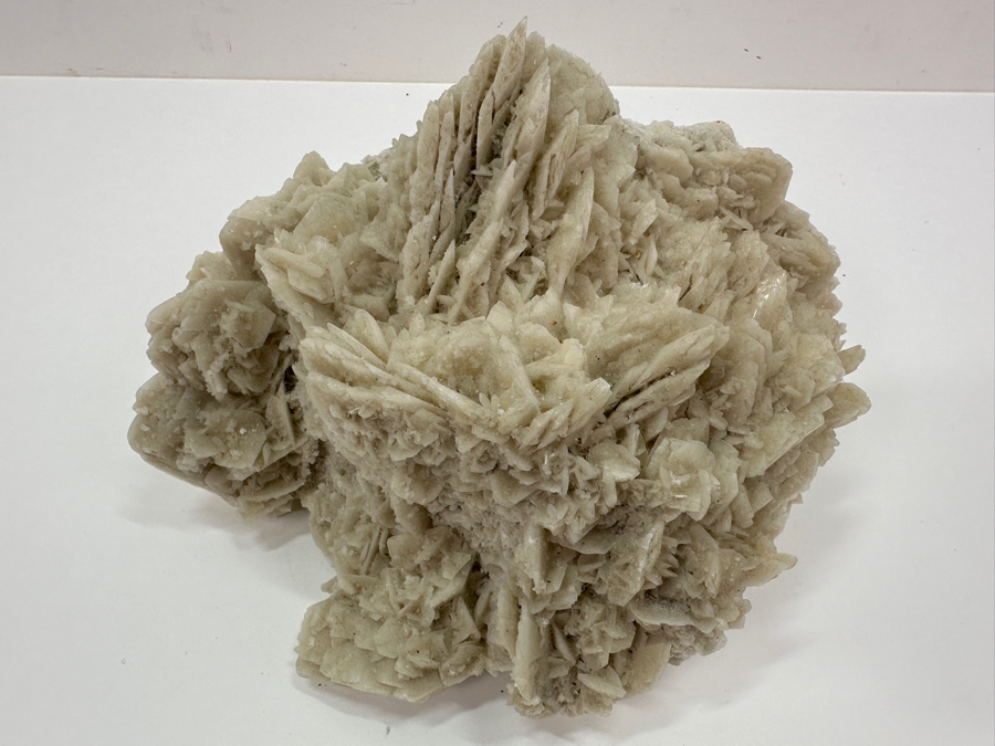 Desert Rose Selenite Cluster 7W X 5.5D X 4H 1,498g [Photo 3]