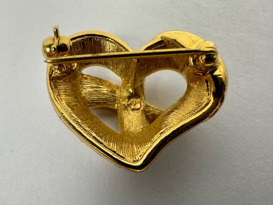 Swarovski Crystal Breast Cancer Watch With Floating Heart Pin Brooch [Photo 2]