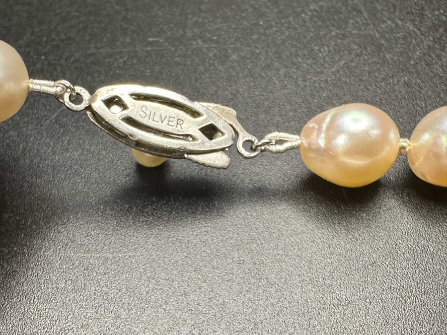 Vintage Pearl 22' Necklace With Silver Clasp [Photo 5]