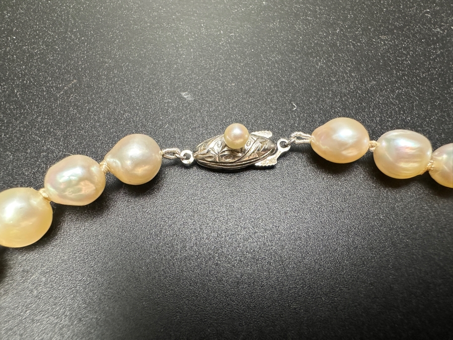Vintage Pearl 22' Necklace With Silver Clasp [Photo 4]
