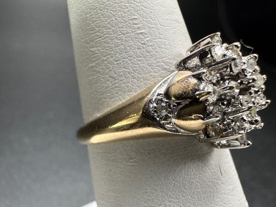 10k Gold Diamond Ring Set With (23) .01 Diamonds Est. .25cttw Size 7 3.6g Retails $600 [Photo 4]
