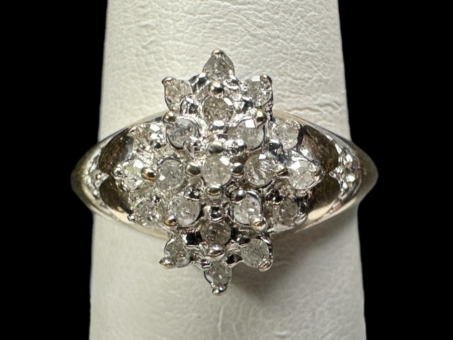 10k Gold Diamond Ring Set With (23) .01 Diamonds Est. .25cttw Size 7 3.6g Retails $600