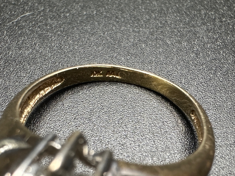 10k Gold Diamond Ring Set With (23) .01 Diamonds Est. .25cttw Size 7 3.6g Retails $600 [Photo 9]