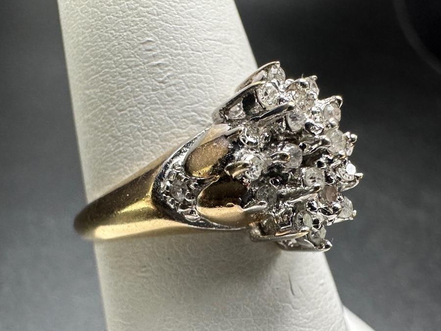 10k Gold Diamond Ring Set With (23) .01 Diamonds Est. .25cttw Size 7 3.6g Retails $600 [Photo 3]