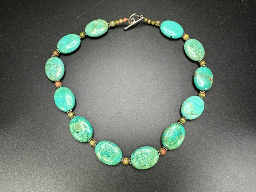 17' Turquoise Bead Necklace [Photo 3]