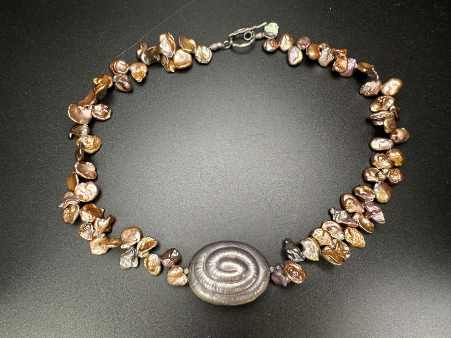 17' Pearl Necklace [Photo 3]