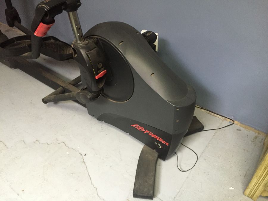 Life Fitness x5i Elliptical CrossTrainer (Retail 1,799)