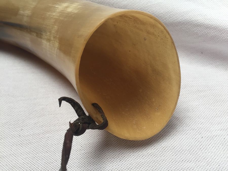 Vintage Hunting Horn with Leather Strap [Photo 5]