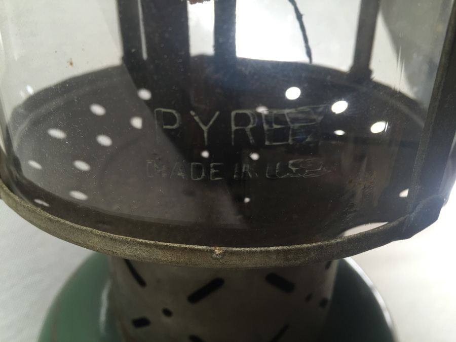 Vintage Green Coleman Pyrex Etched Glass Lantern [Photo 3]