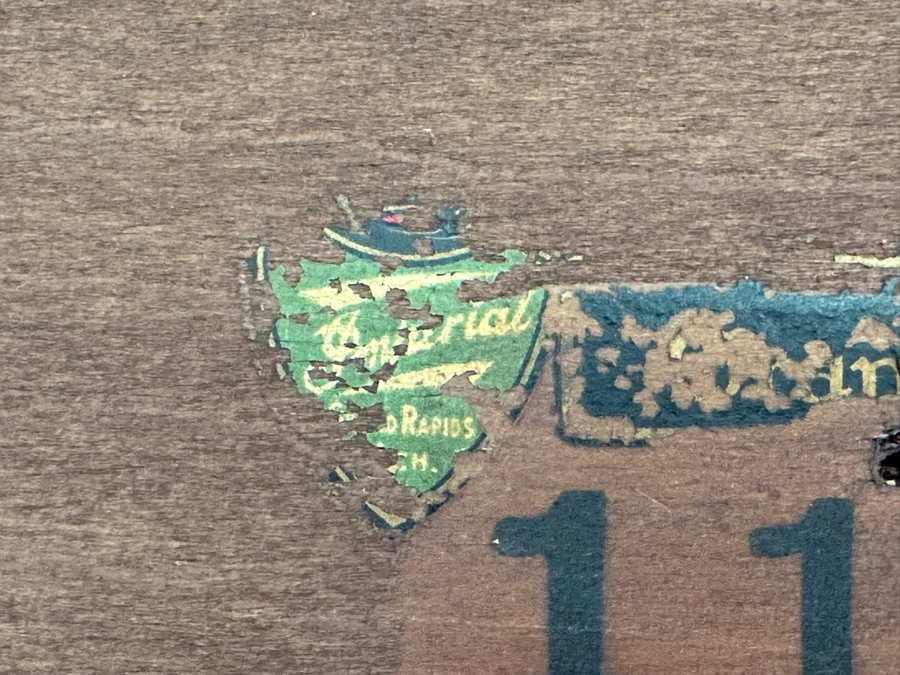 Just Added - Vintage Imperial Oval Wooden Side Table 34 X 24 X 29H [Photo 7]