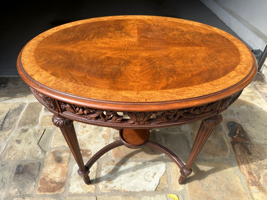 Just Added - Vintage Imperial Oval Wooden Side Table 34 X 24 X 29H [Photo 2]