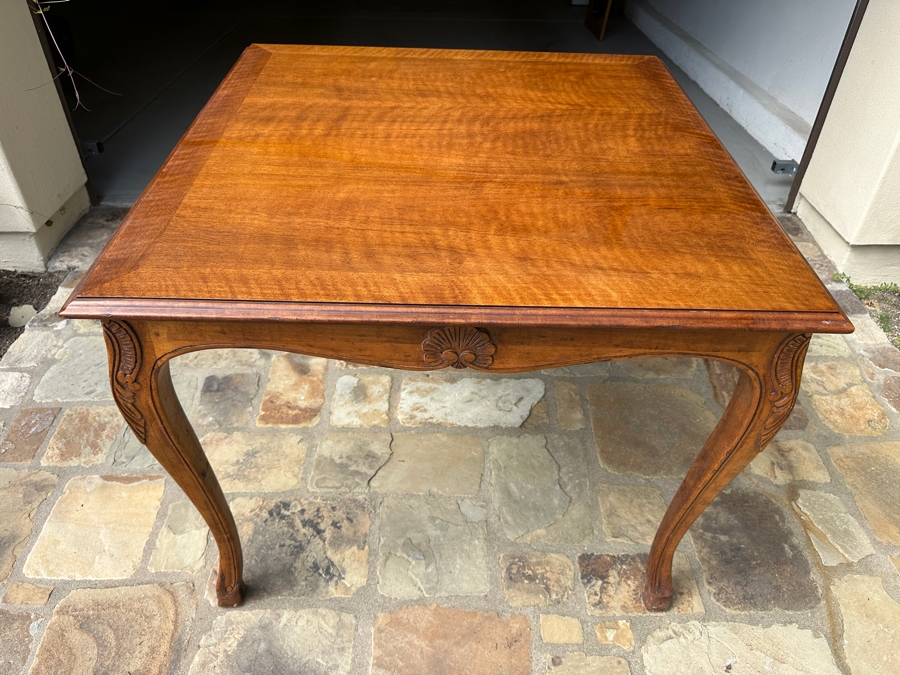 Just Added - Vintage Wellington Hall Wooden Gaming Table 36'W X 36'D X 30'H [Photo 3]