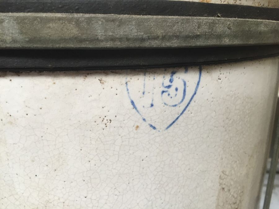 HUGE Primitive Burley and Winter 15 Gallon Crock Jug Pot, Crooksville, Ohio [Photo 2]