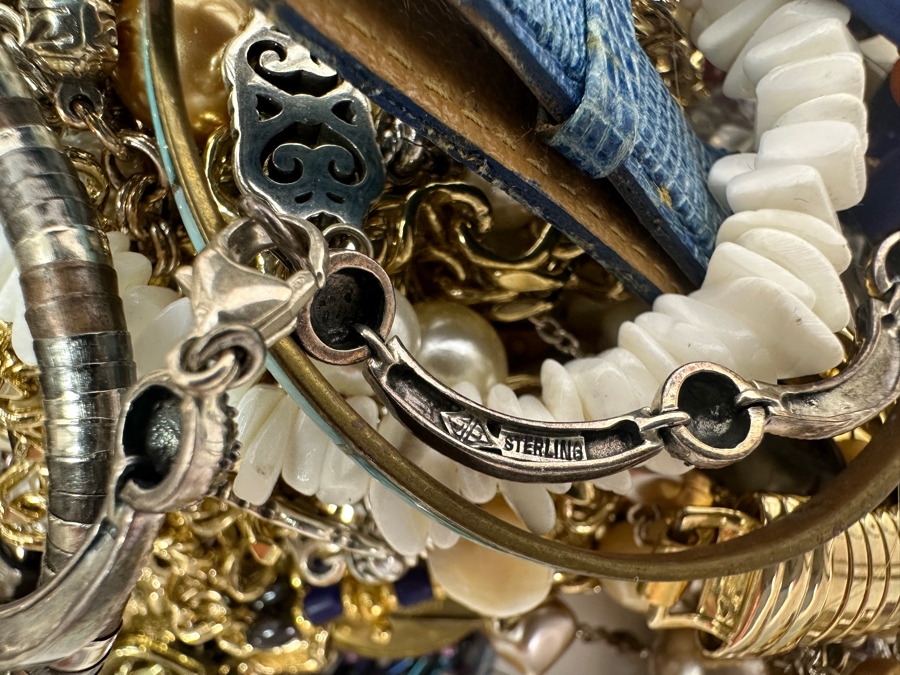 Just Added - Lot Of Costume Jewelry - Some Signed Pieces / Some Sterling Silver 6.8lbs [Photo 5]