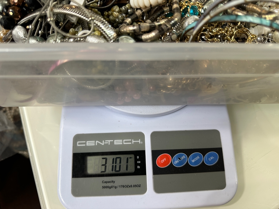 Just Added - Lot Of Costume Jewelry - Some Signed Pieces / Some Sterling Silver 6.8lbs [Photo 9]