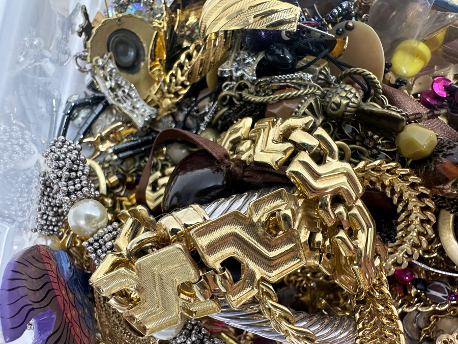 Just Added - Lot Of Costume Jewelry - Some Signed Pieces / Some Sterling Silver 11.6lbs	 [Photo 14]