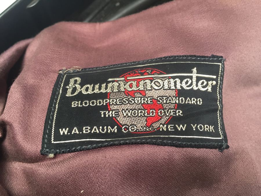 Vintage W.A. Baum Baumanometer Desk Model Blood Pressure [Photo 6]