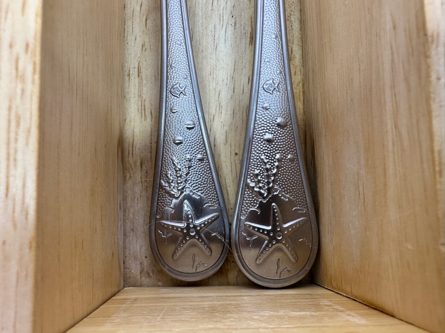 Cambridge Sea Side Marine Life Creatures Stainless Flatware Set Service For Five With Extras [Photo 3]