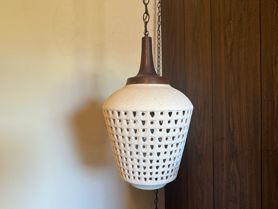 Vintage Mid-Century Modern Hanging Pendant Light Fixture With Chain 20'H