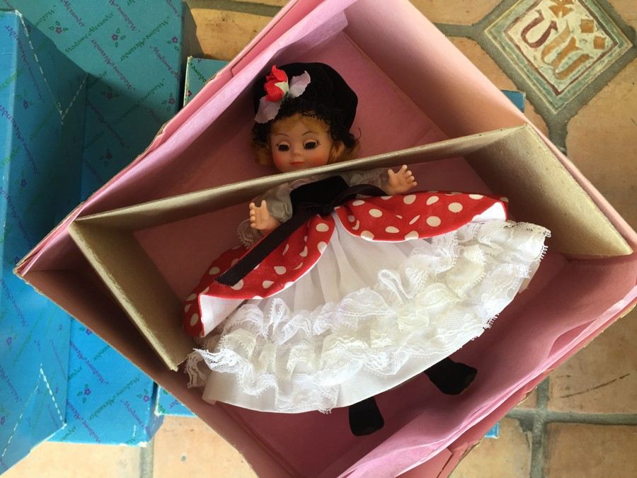 HUGE Vintage Madame Alexander Doll Collection in Original Boxes - 40 Dolls! [Photo 55]