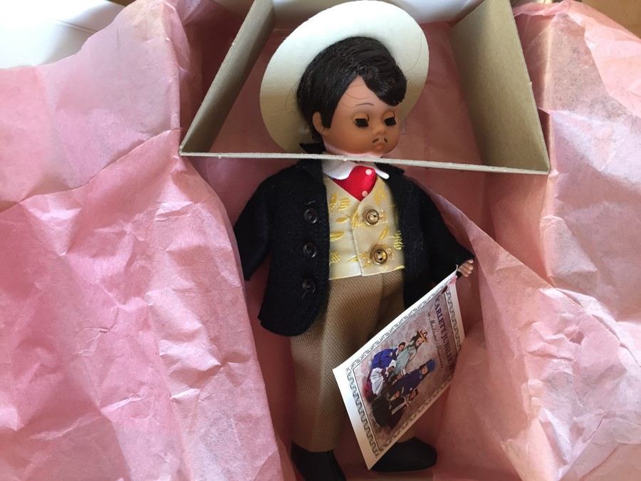 HUGE Vintage Madame Alexander Doll Collection in Original Boxes - 40 Dolls! [Photo 72]